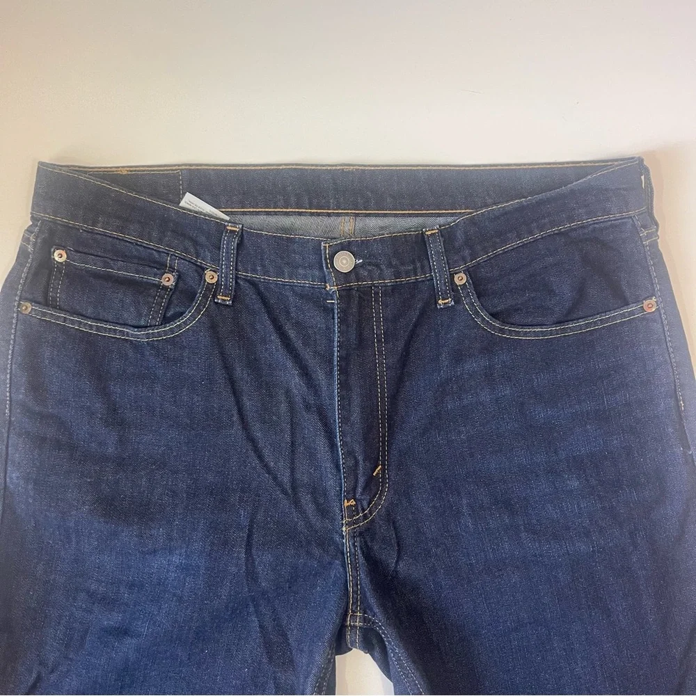 Men’s Dark Blue Levi’s Jeans Size 36 x 32