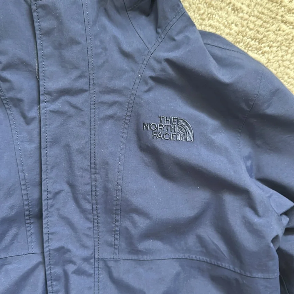 The North Face Blue Nylon Rainjacket Girls M 10 12