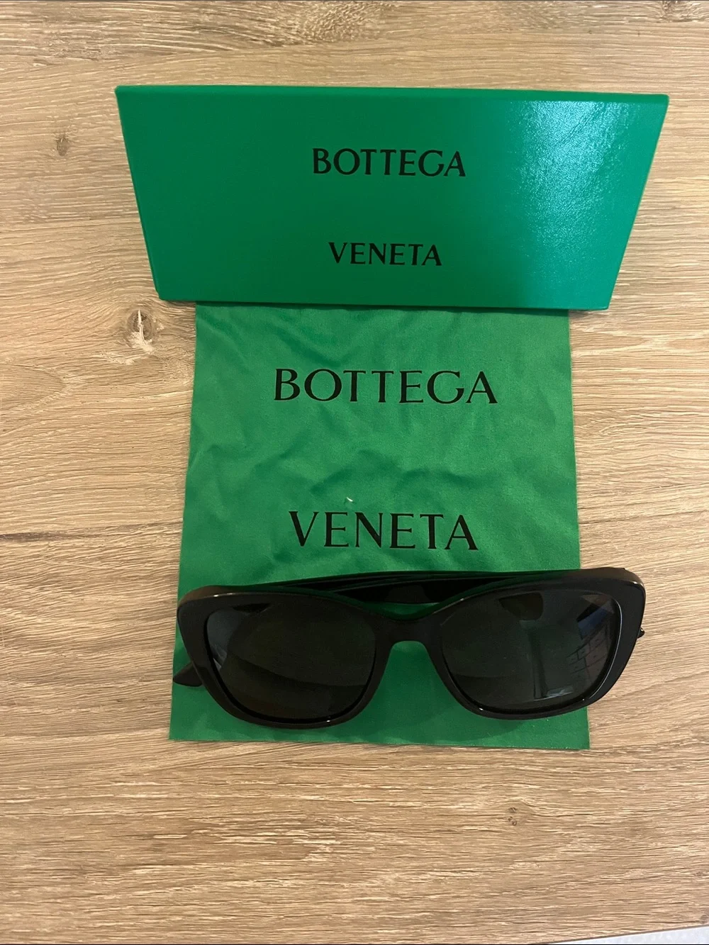 Bottega Veneta sleek coverage