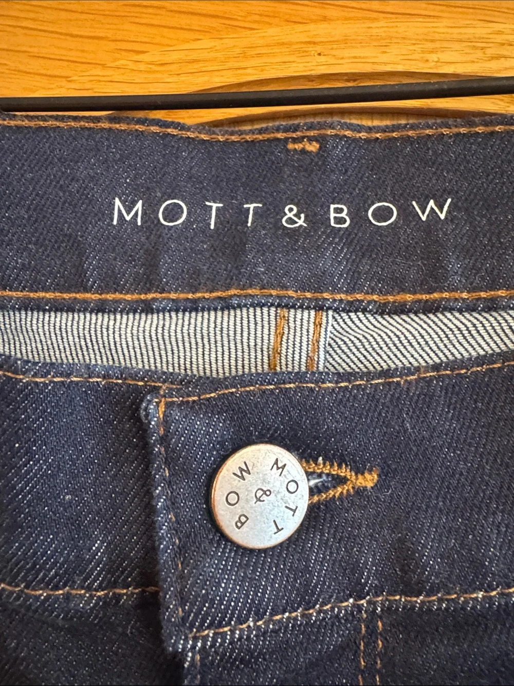 Mott & Bow mott bow