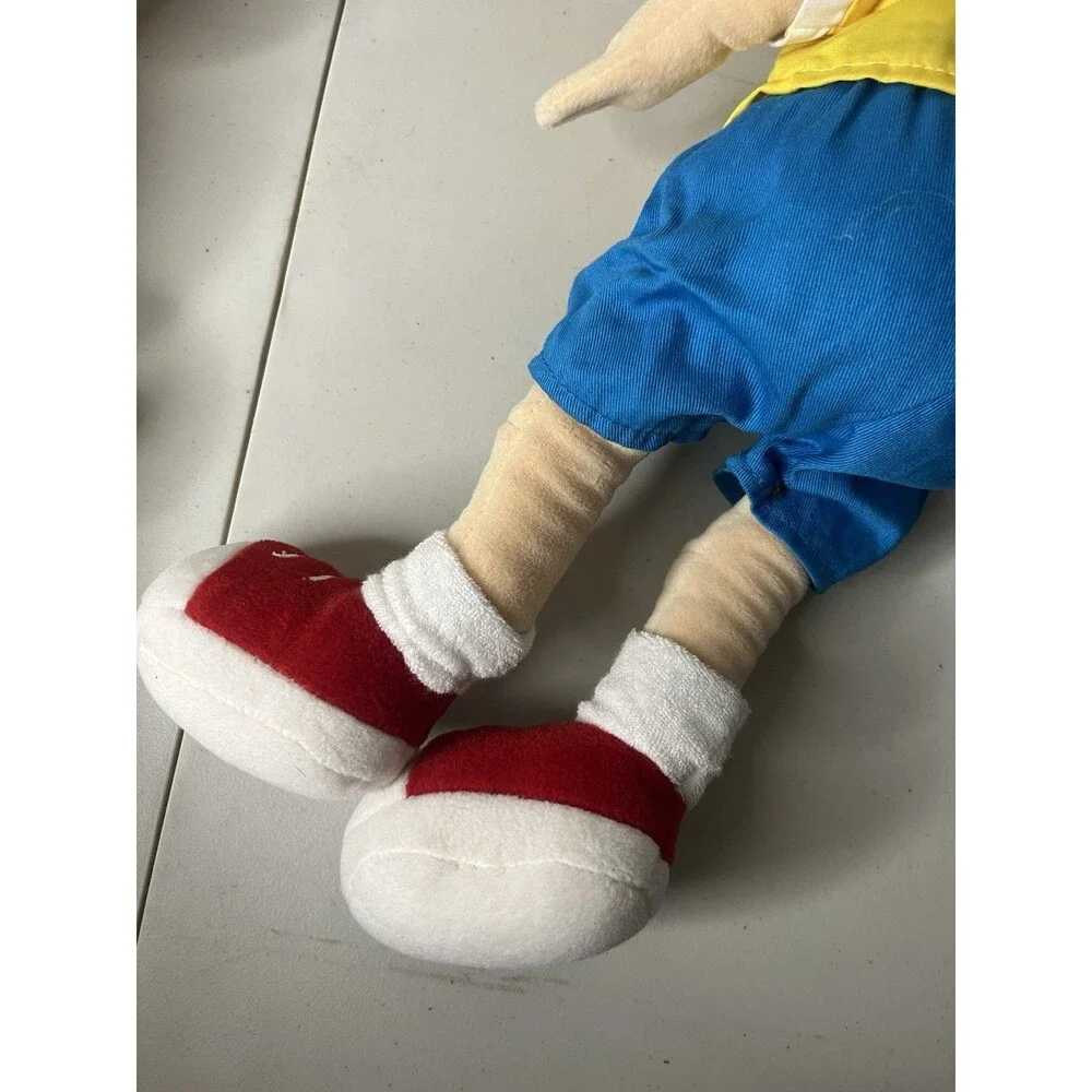 Vintage Disney Winnie the Pooh Christopher Robin, Piglet, Eeyore