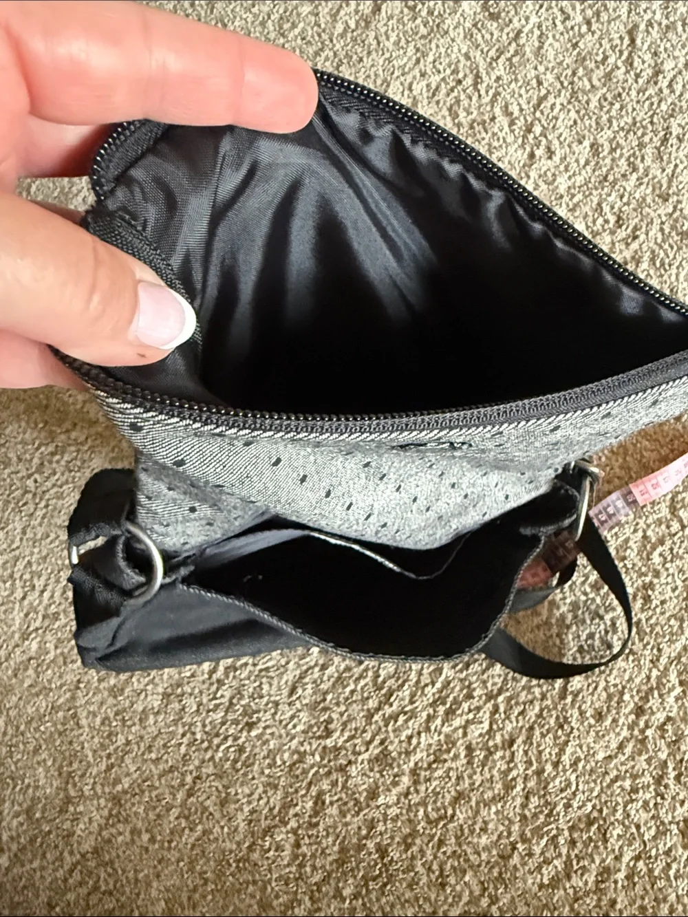 Dakine purse light