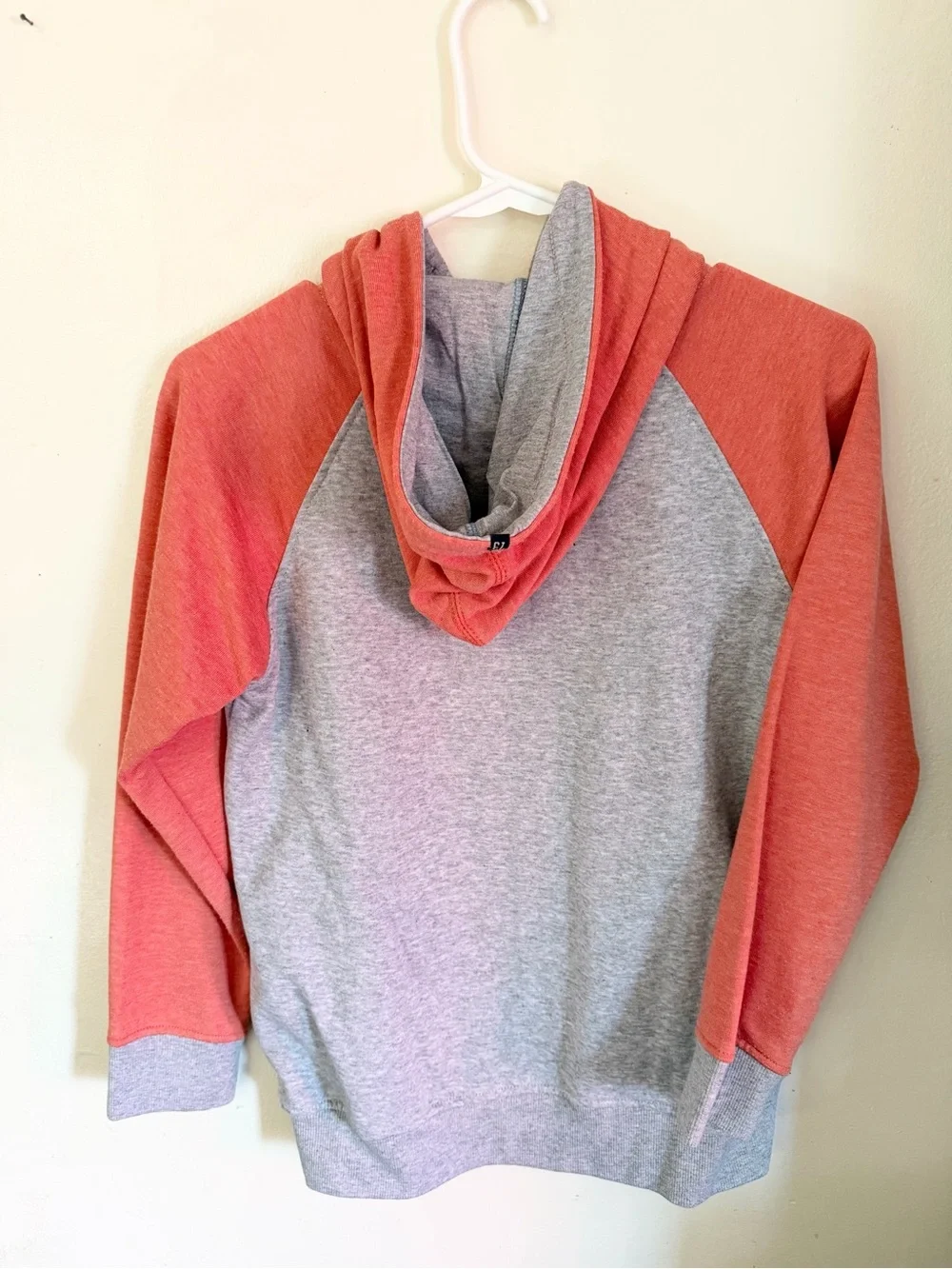Cherokee sweatshirt raglan cozy