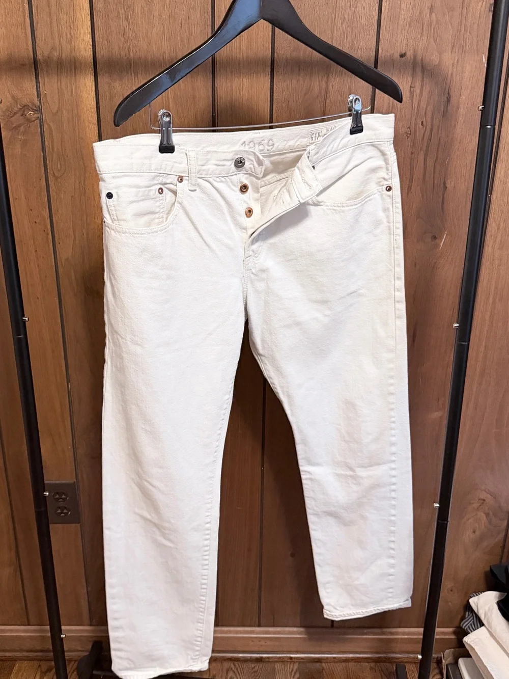 GAP men’s chalk slim fit denim. Selvedge