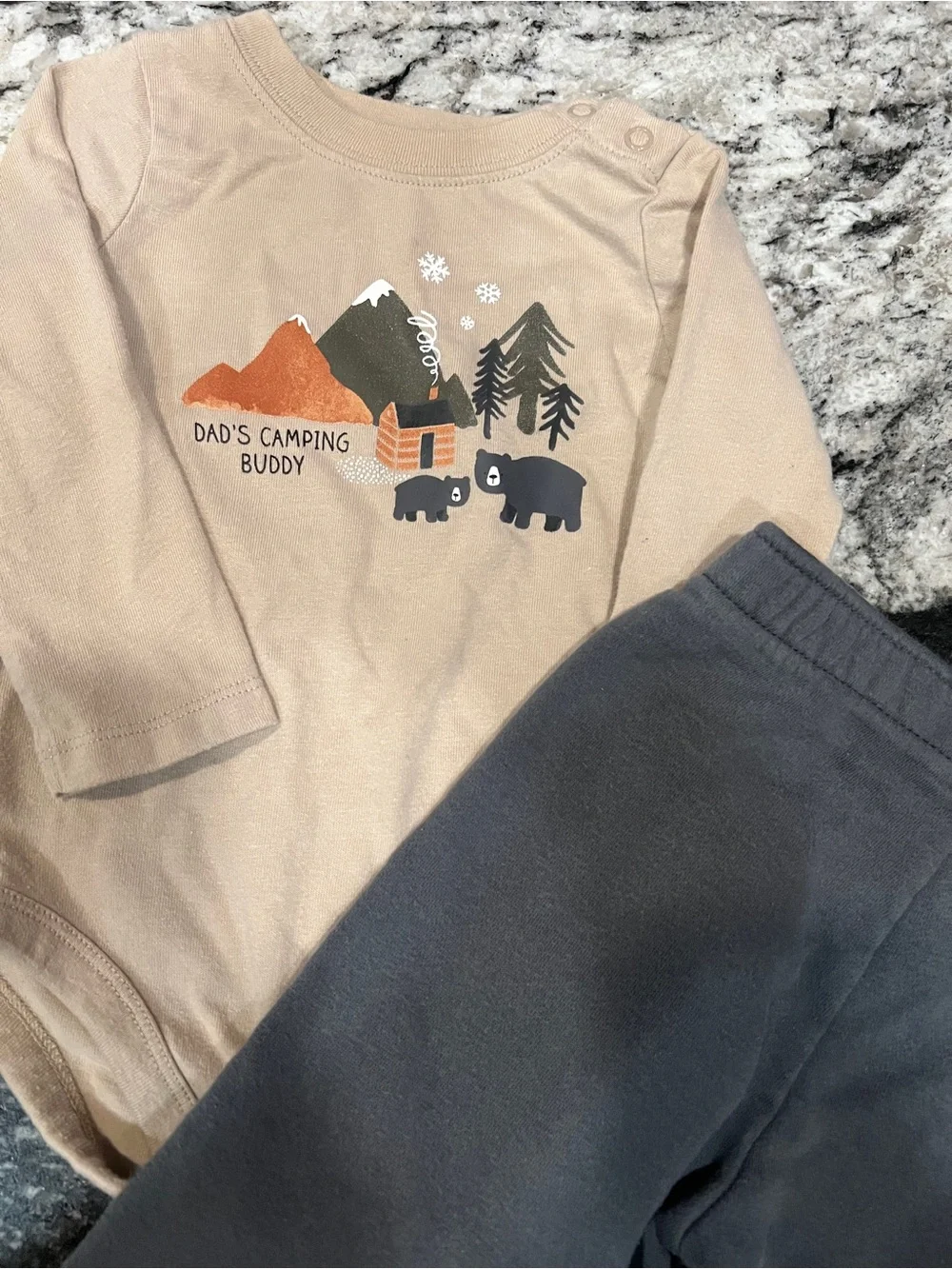 Garanimals “Dad’s Camping Buddy” Bodysuit & Fleece Joggers 18M Outfit Set