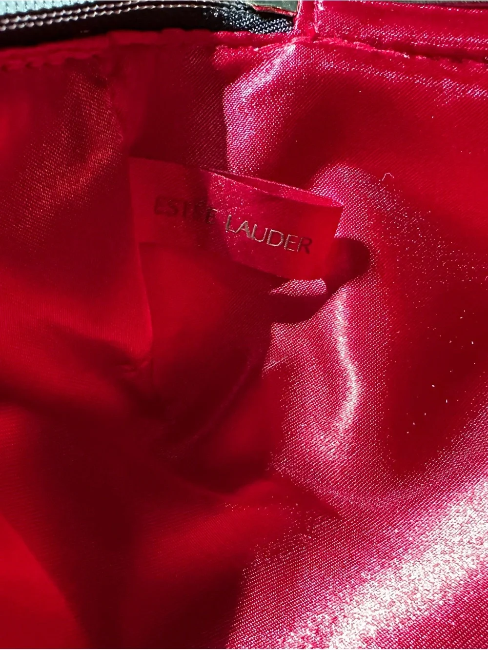 N/A classic red