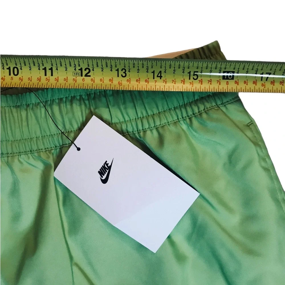 Nike Lined Green Flow Men’s Shorts with Pockets Large