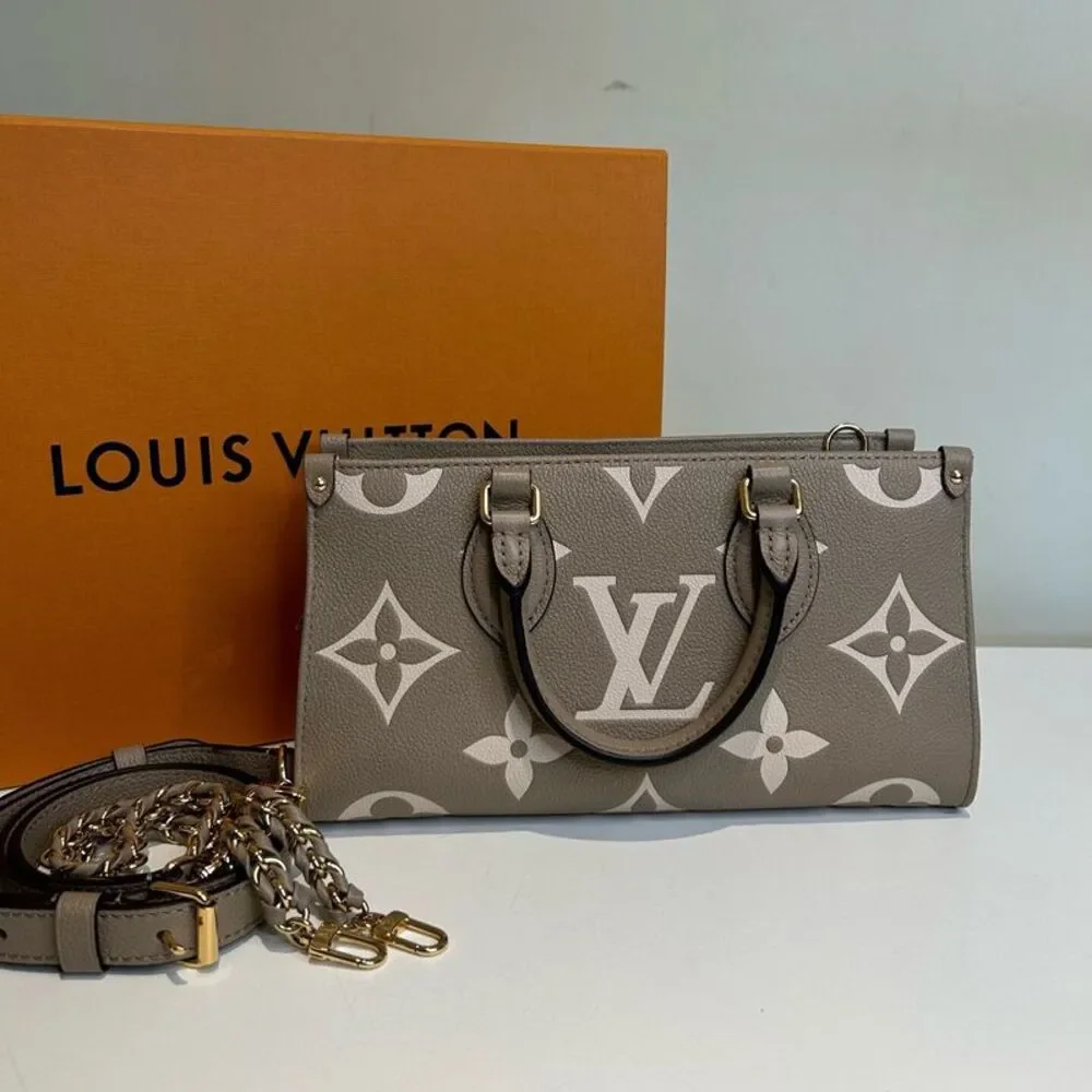 Louis Vuitton Women Pre-Loved Bag Very Good Condition