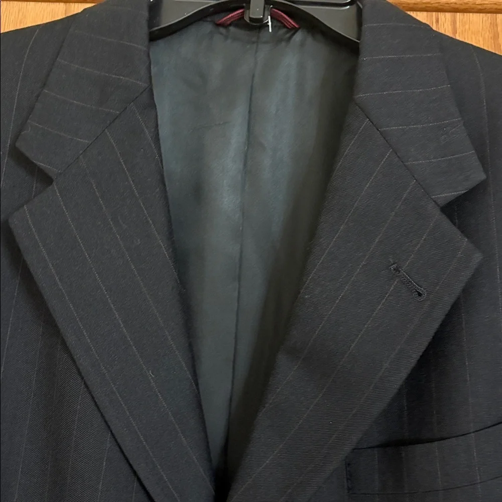 Hart Schaffner Marx tailored excellent