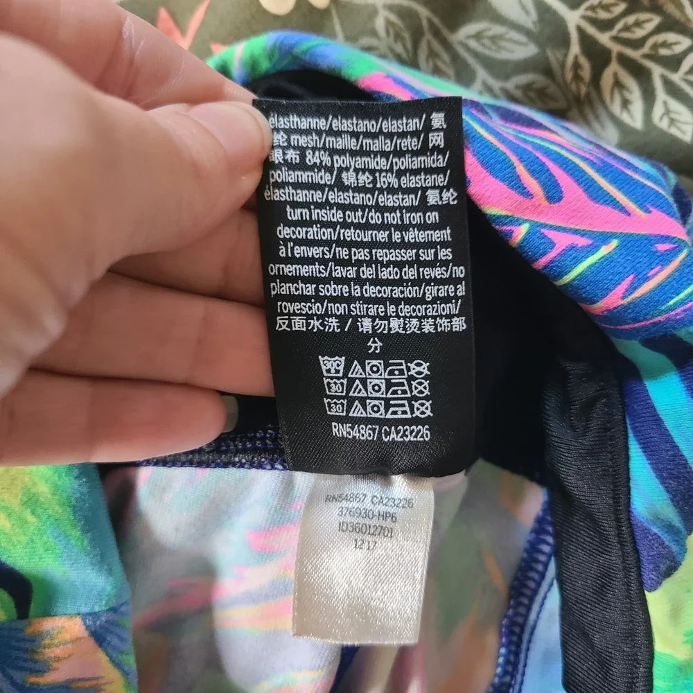 Pink Victoria's Secret Ultimate Tropical Leggings Bra Set Women XS Mesh Active