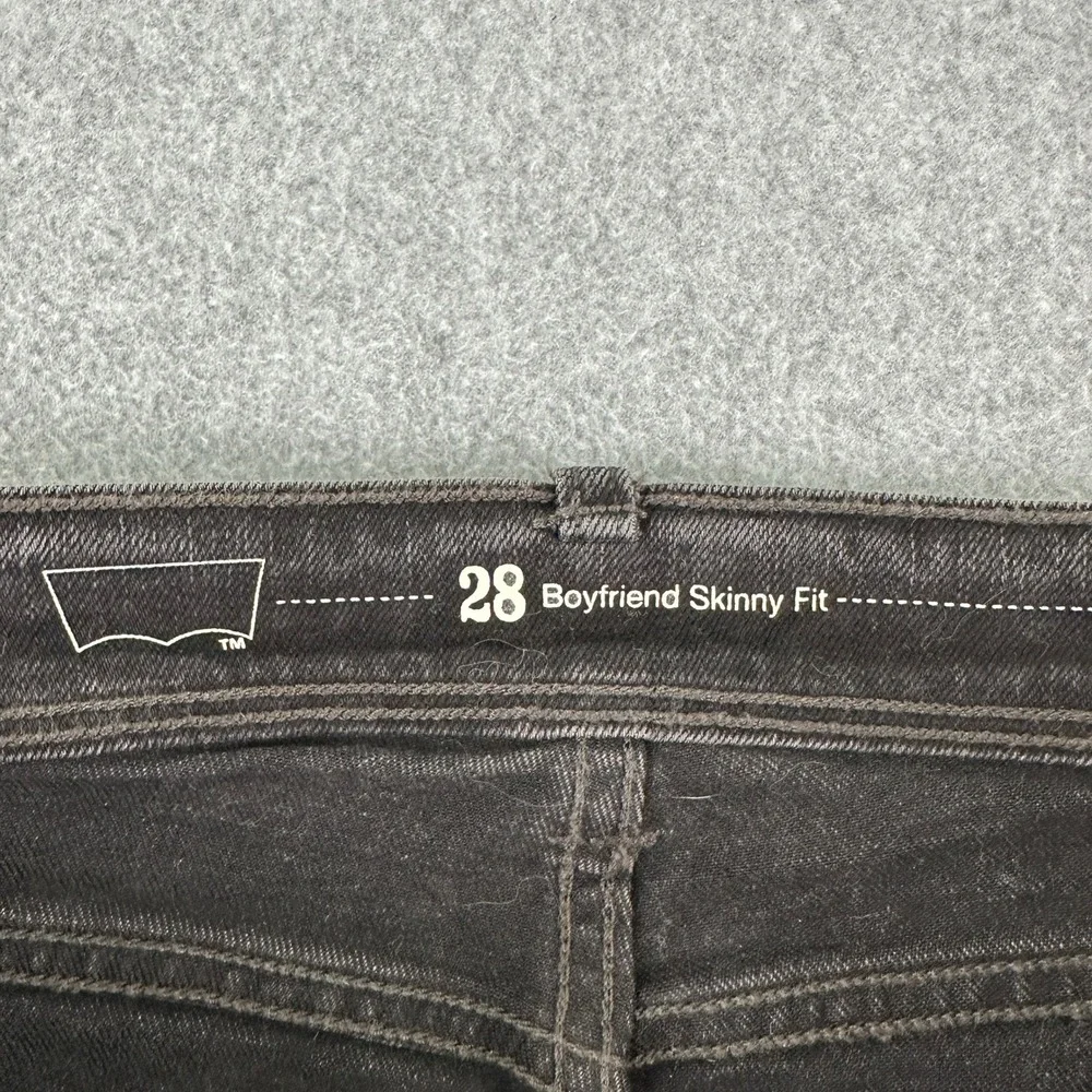 Levi's Jeans Womens 28 Black Boyfriend Skinny Fit Faded Denim Pants Mid‎ Rise