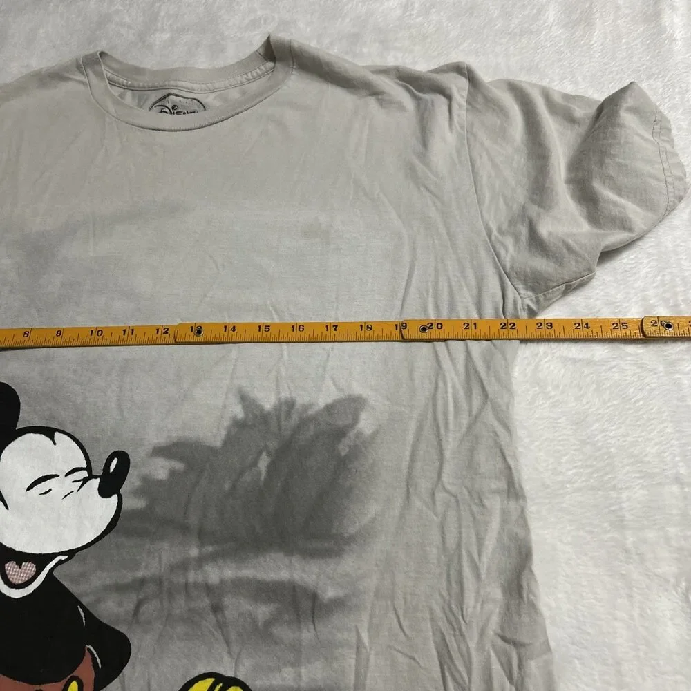 Disney Mickey Mouse T-Shirt Adults XL Gray Paint Style Print