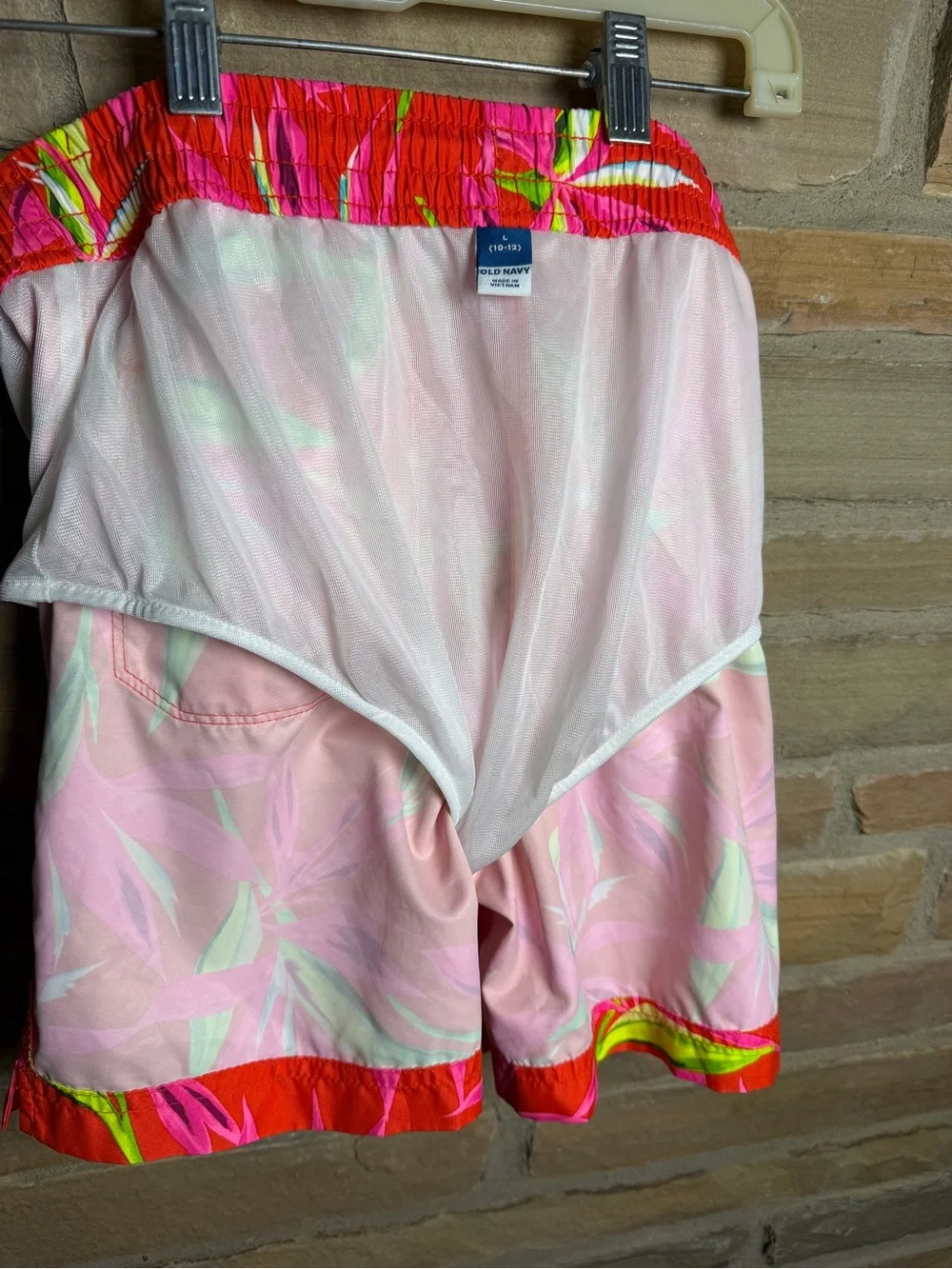 Old Navy fabric bold like