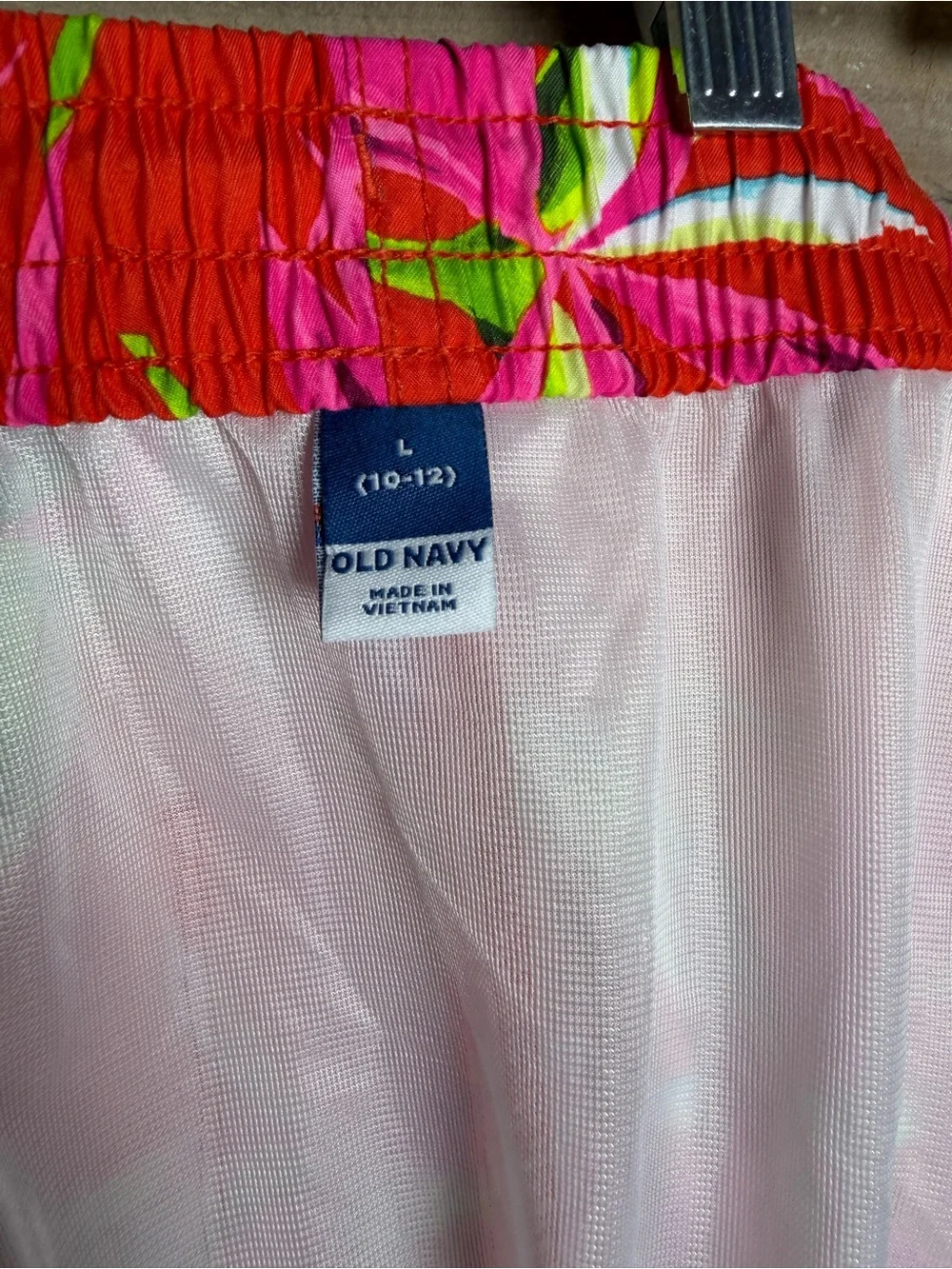 Old Navy waistband design