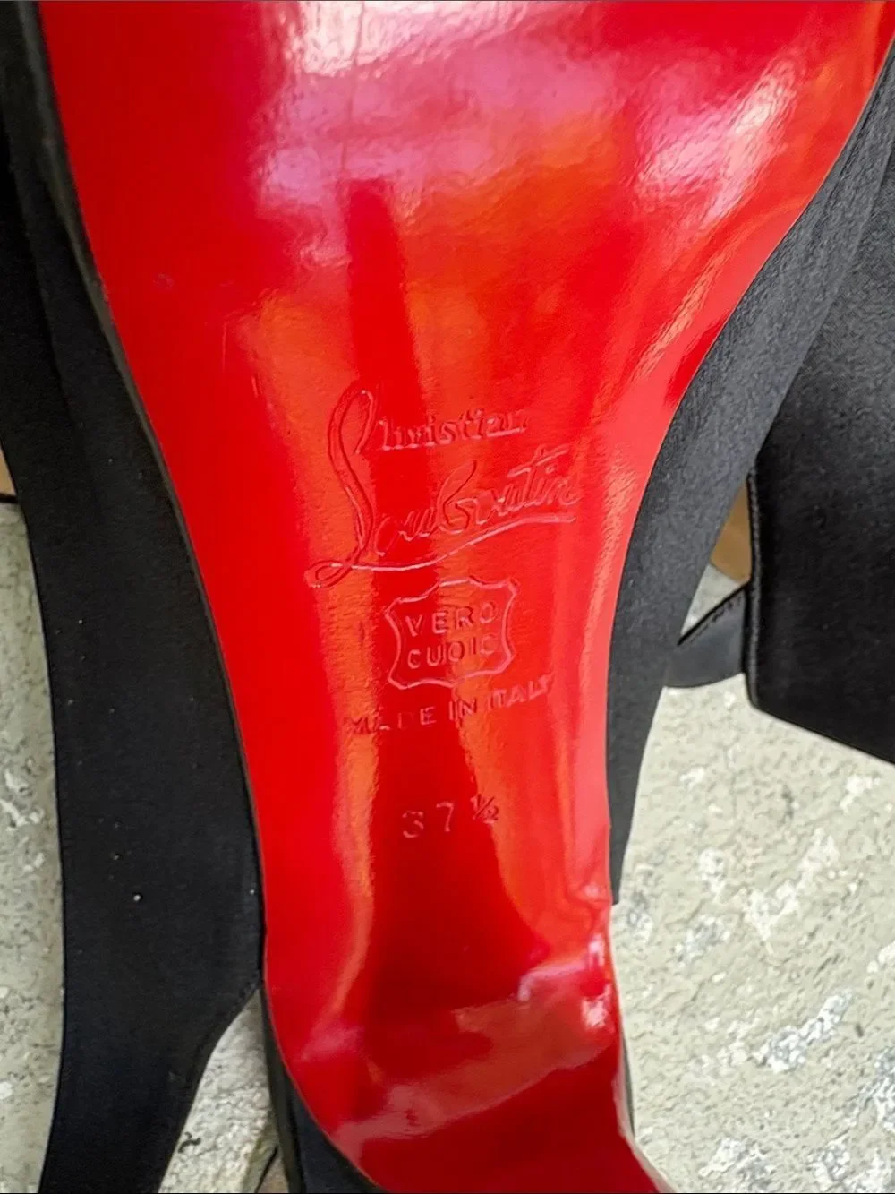 Christian Louboutin please look