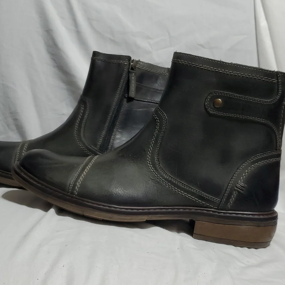 Roan by bed stu new with tags Staad ankle boots charcoal