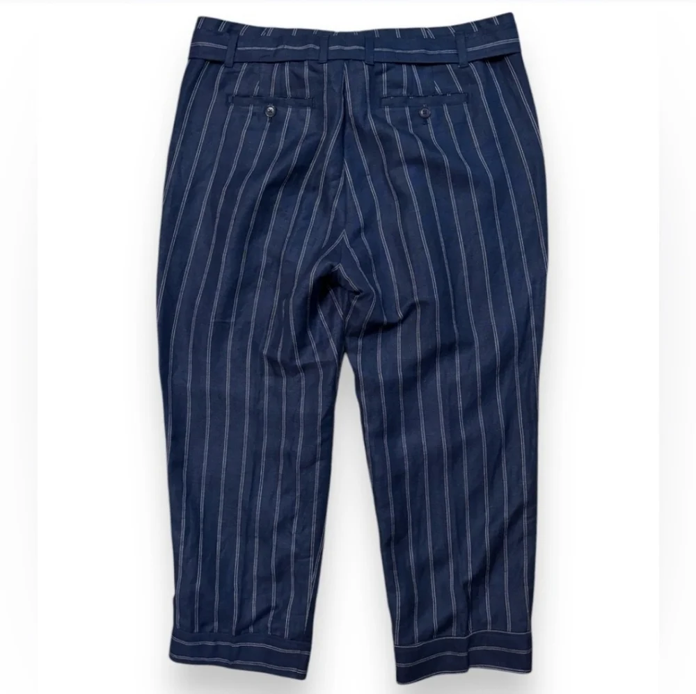 Banana Republic 52% linen