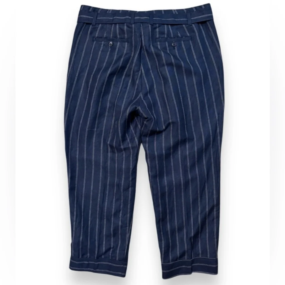 Banana Republic 52% linen