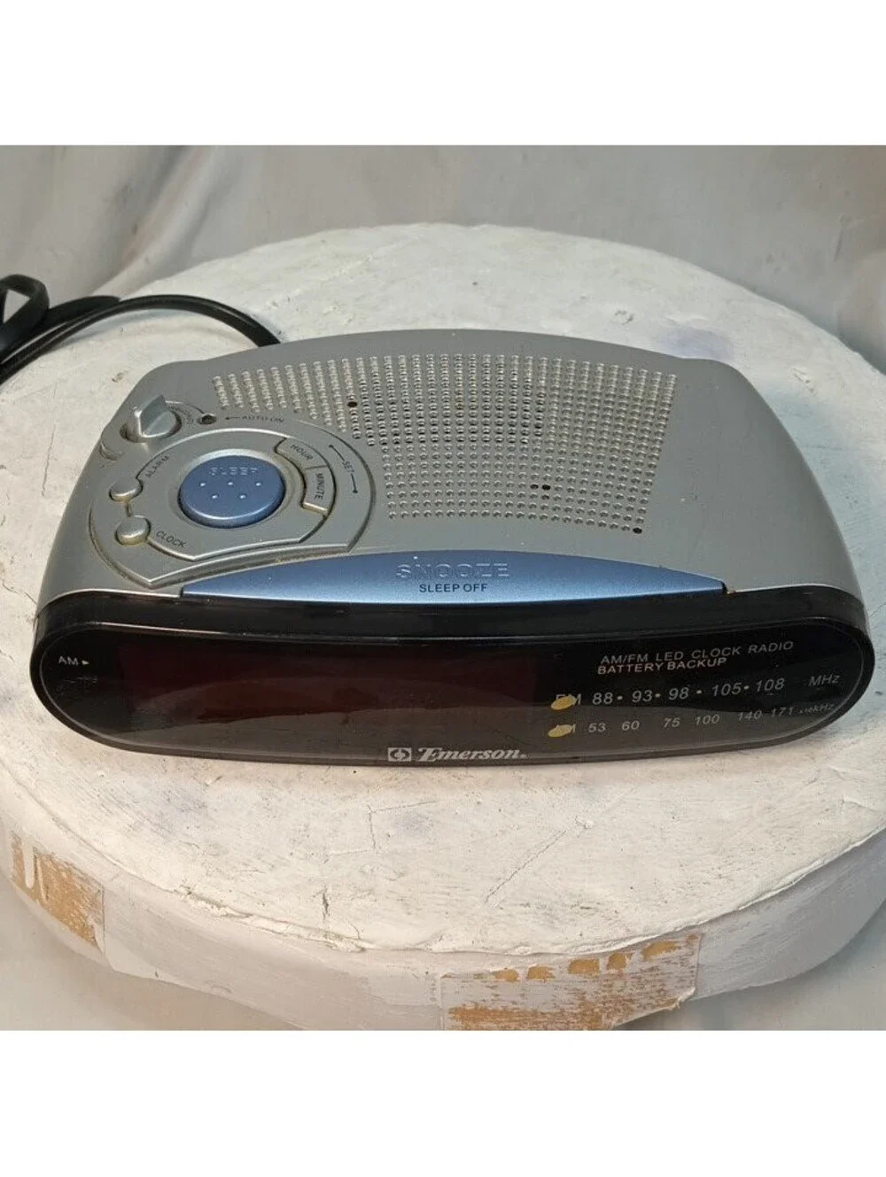 Emerson CK5029 LED Digital Alarm Clock Radio AM/FM Battery Backup Snooze Tested