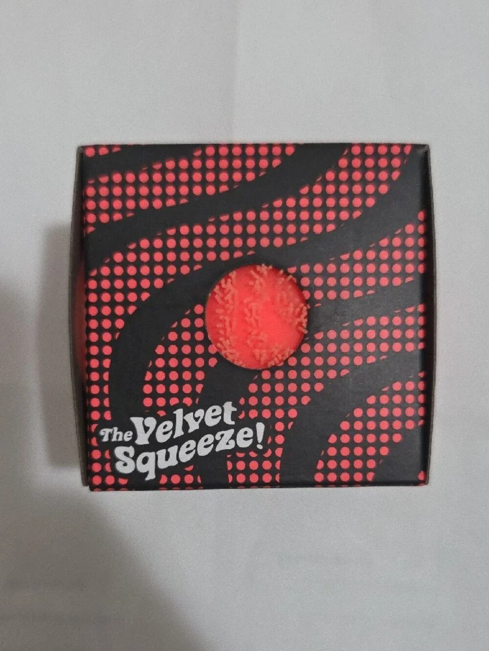 NeeDoh Fuzz Ball -Bright Orange