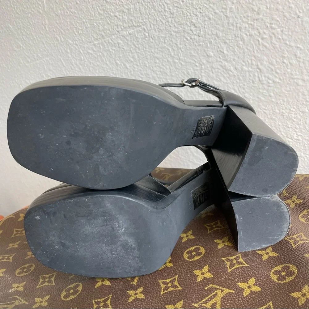Jeffrey Campbell jeffrey campbell