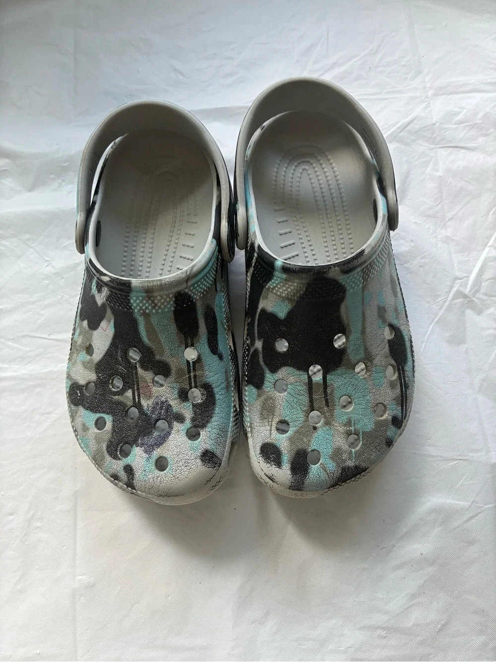 CROCS Kids Clog in Black & Teal Camouflage