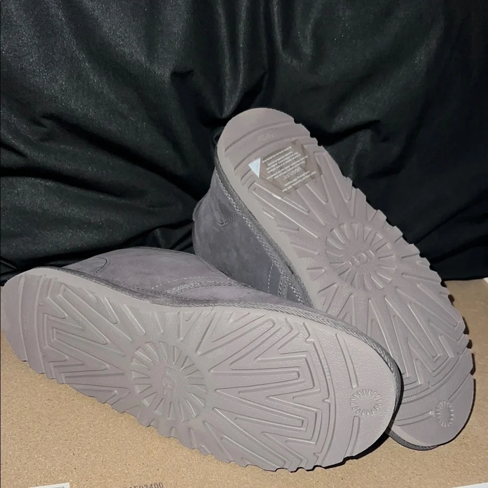 Men's Gray Suede Boots