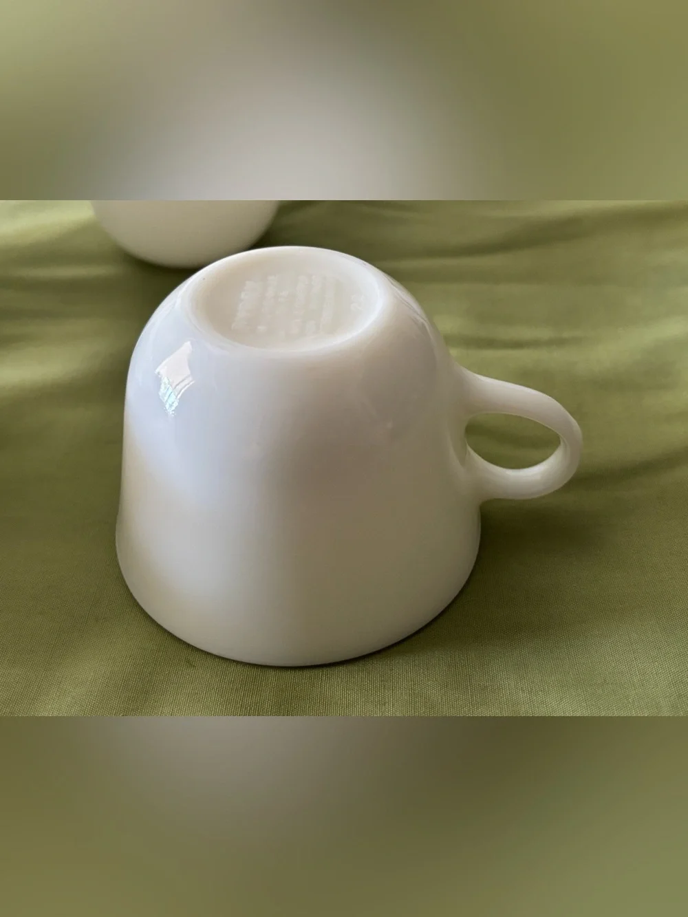 Pyrex vintage opal