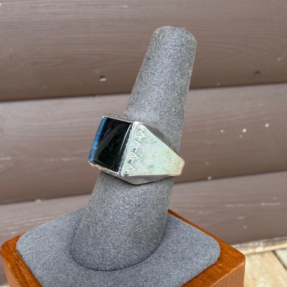 Vintage Lind 18KT HGE Black Onyx Glass Style Signet Ring Men's Size 8.5