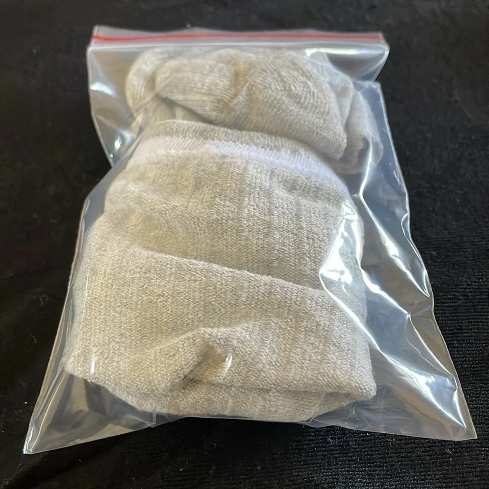 NEW Men’s Low-cut Ankle Socks (Light Grey, Onepair/Onesize)