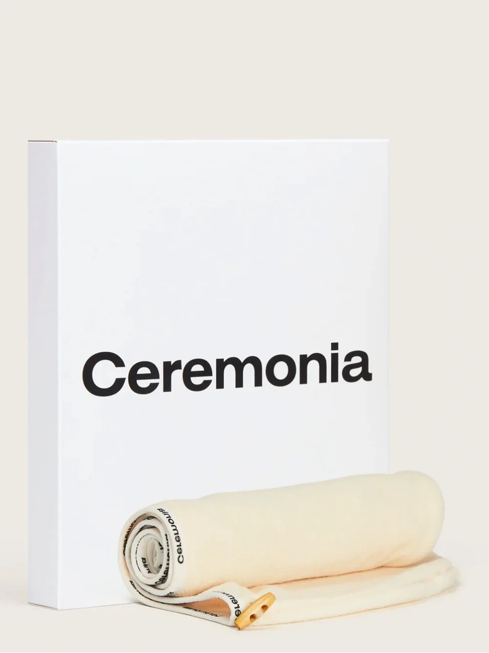 🏷️ NWT Ceremonia Anti-Frizz Towel, Cream