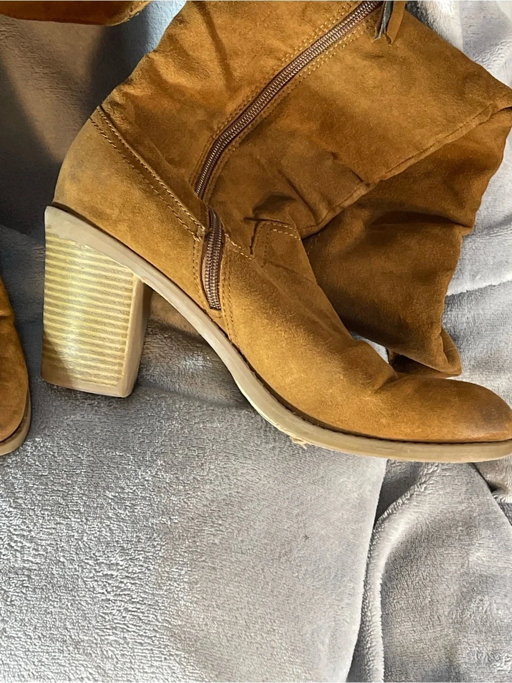 N/A tan suede