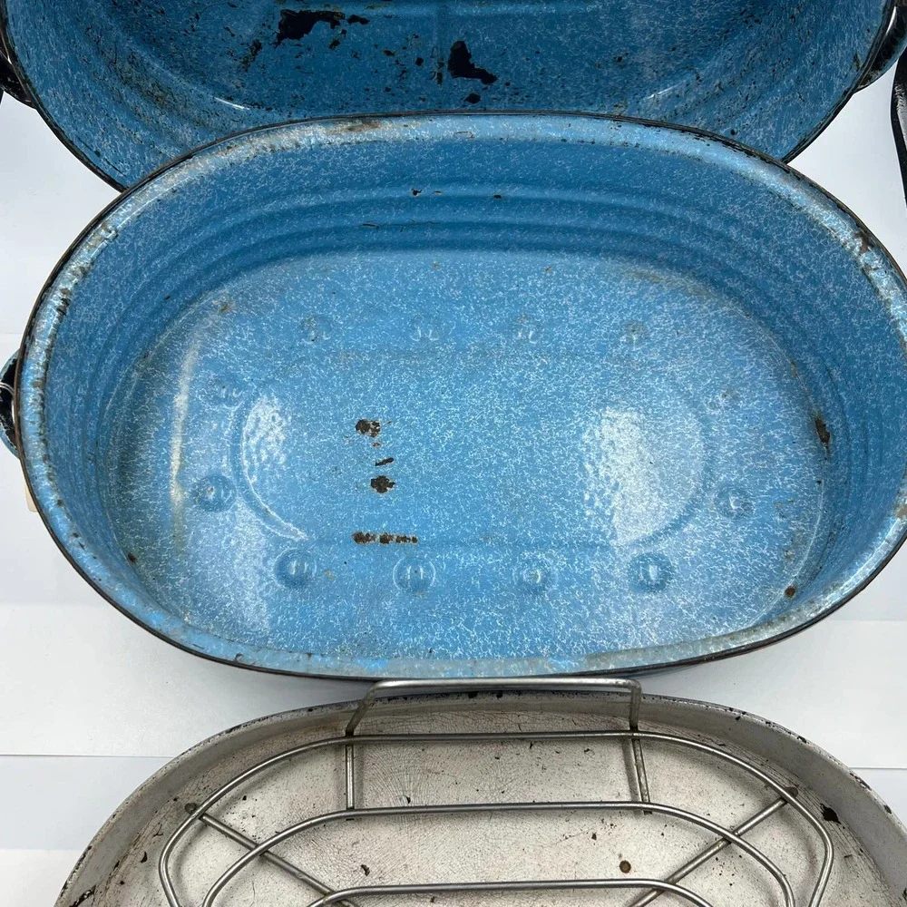 Enamelware as insert rack