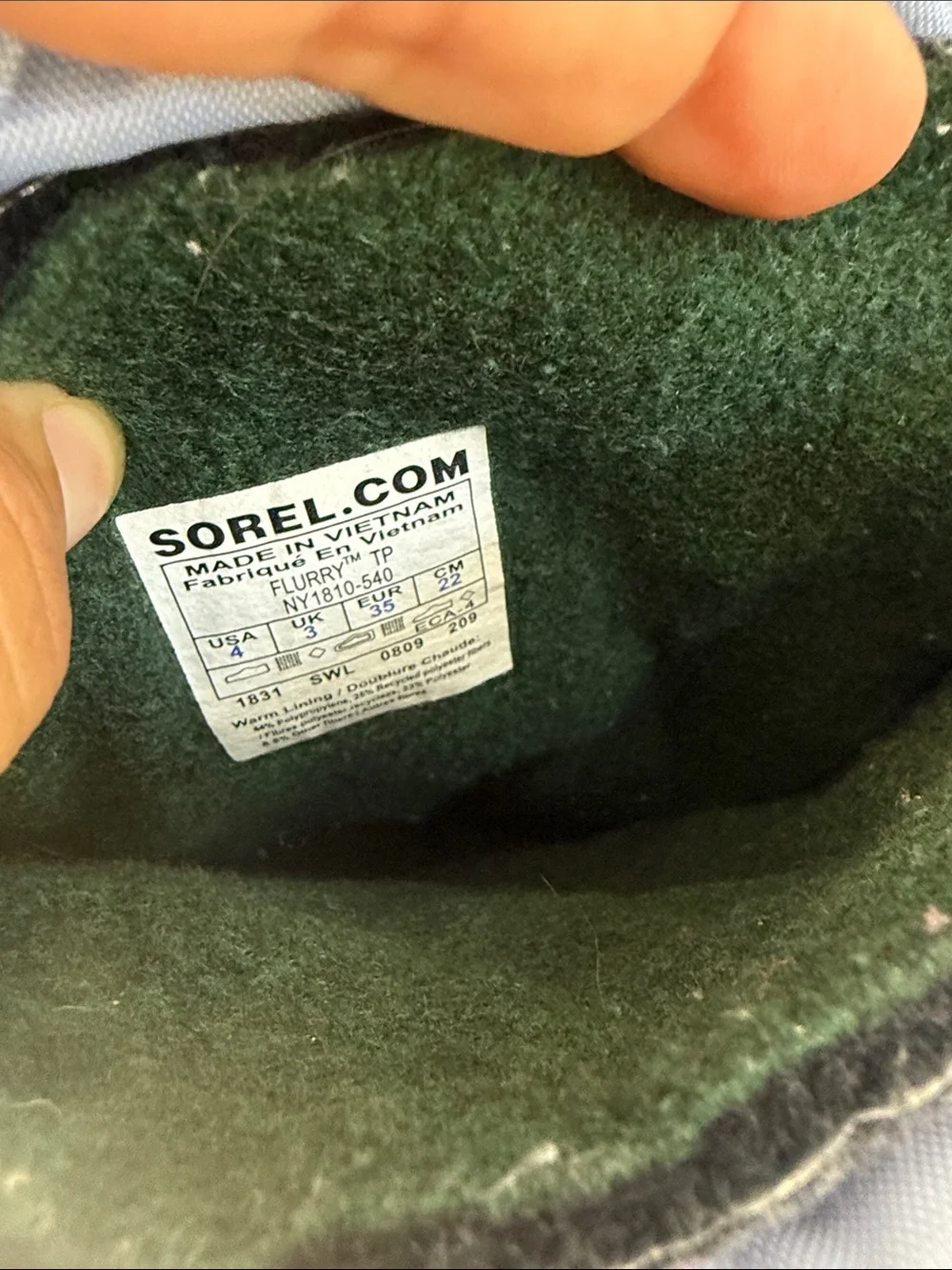 Sorel flurry snow