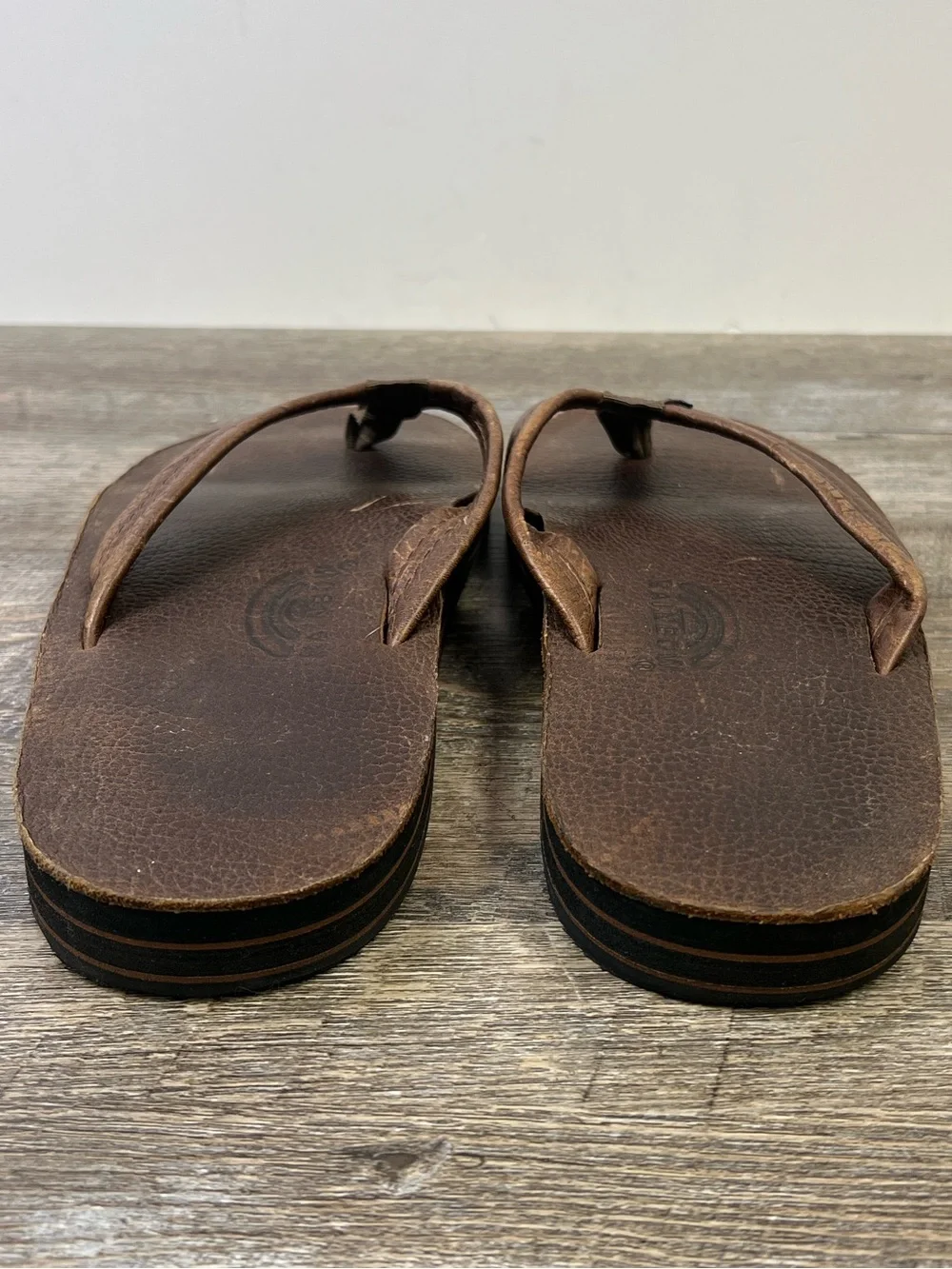 Rainbow “The Original” Brown Leather Flip Flop Sandals Men’s 10.5-11 Estimated