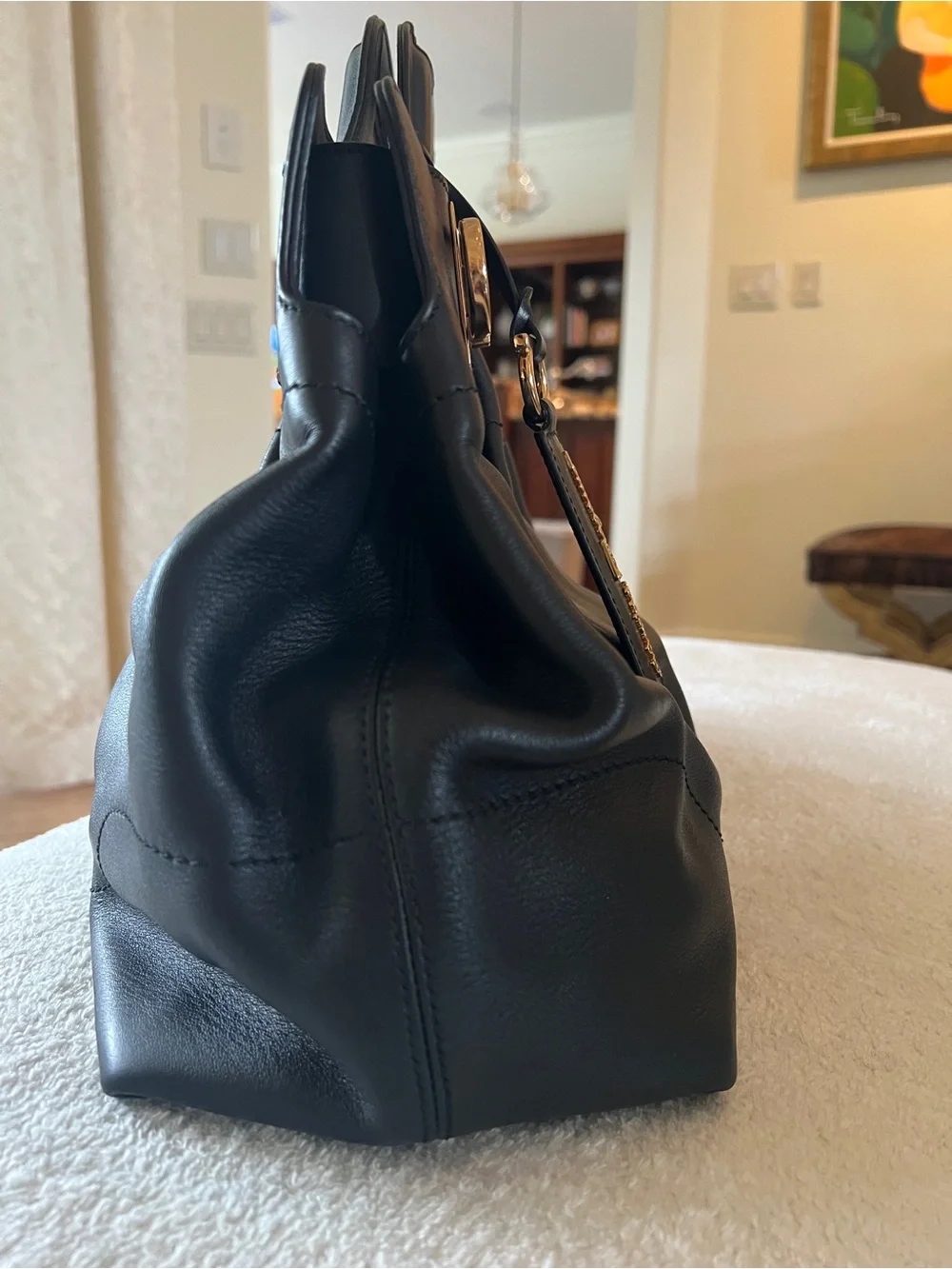 Salvatore Ferragamo￼ elegant black