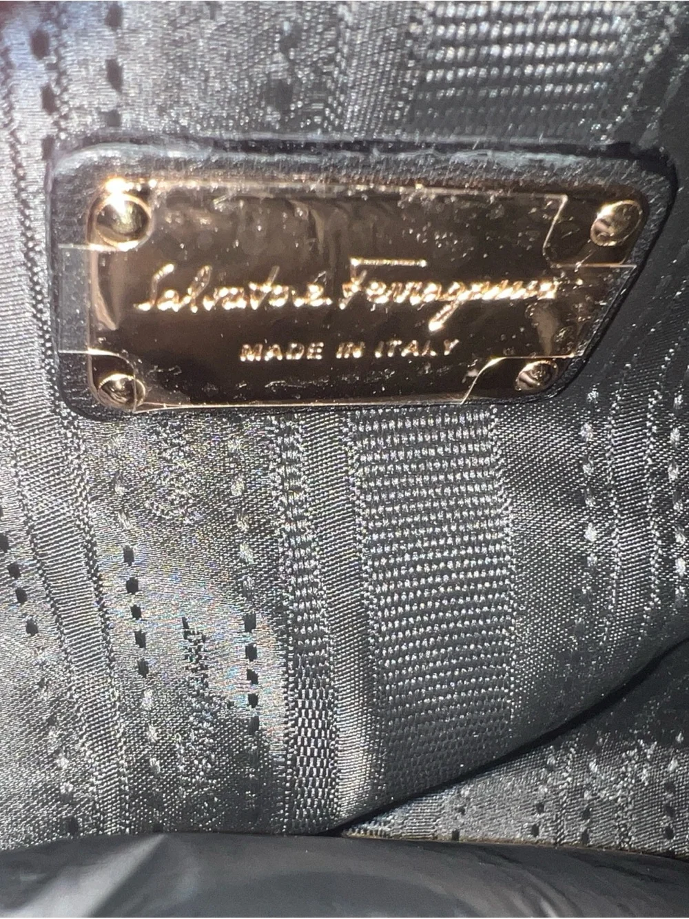 Salvatore Ferragamo￼ elegant black