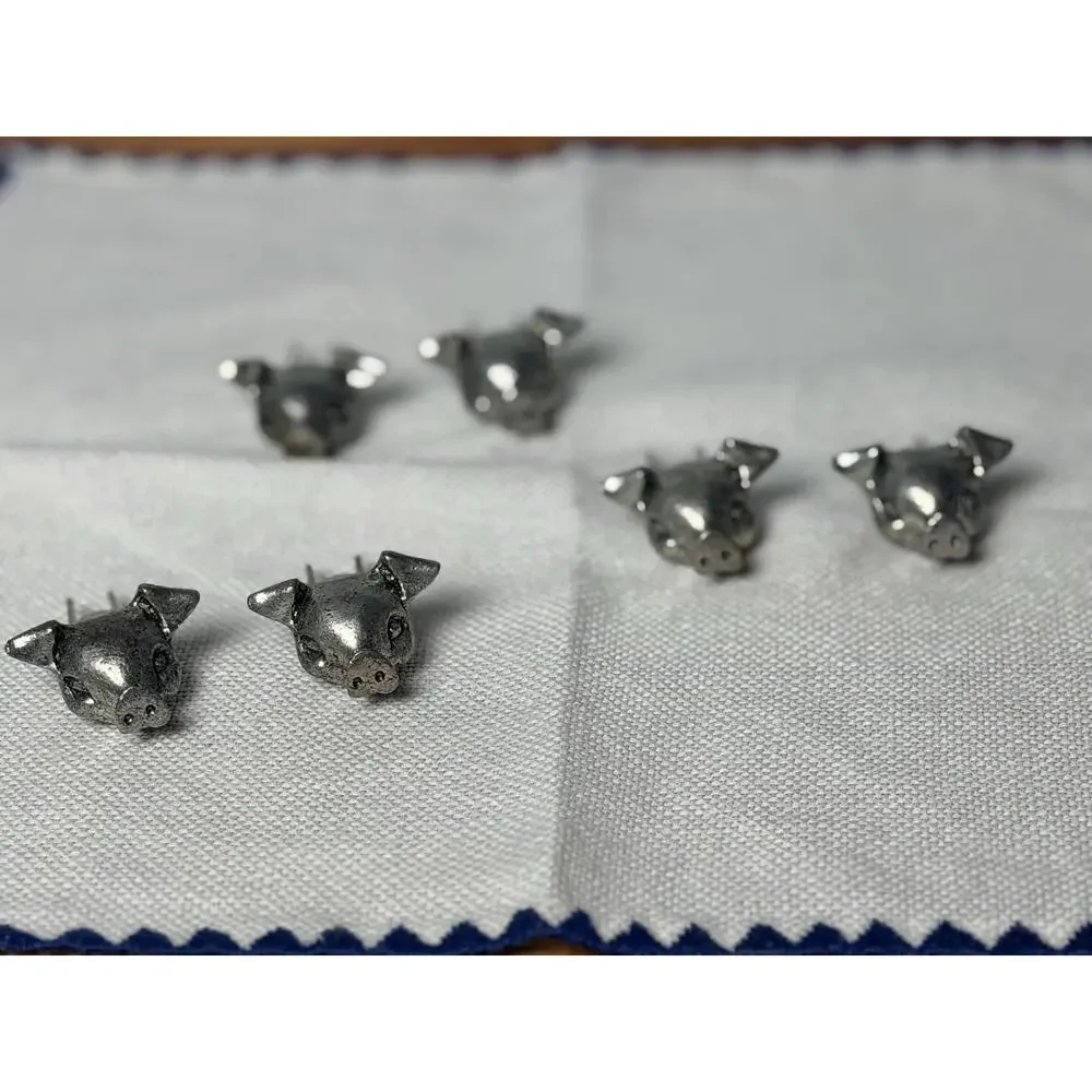 Set of 6 Metzke Pewter Pig Corn Cob Holders (1977) – Farmhouse Accessories