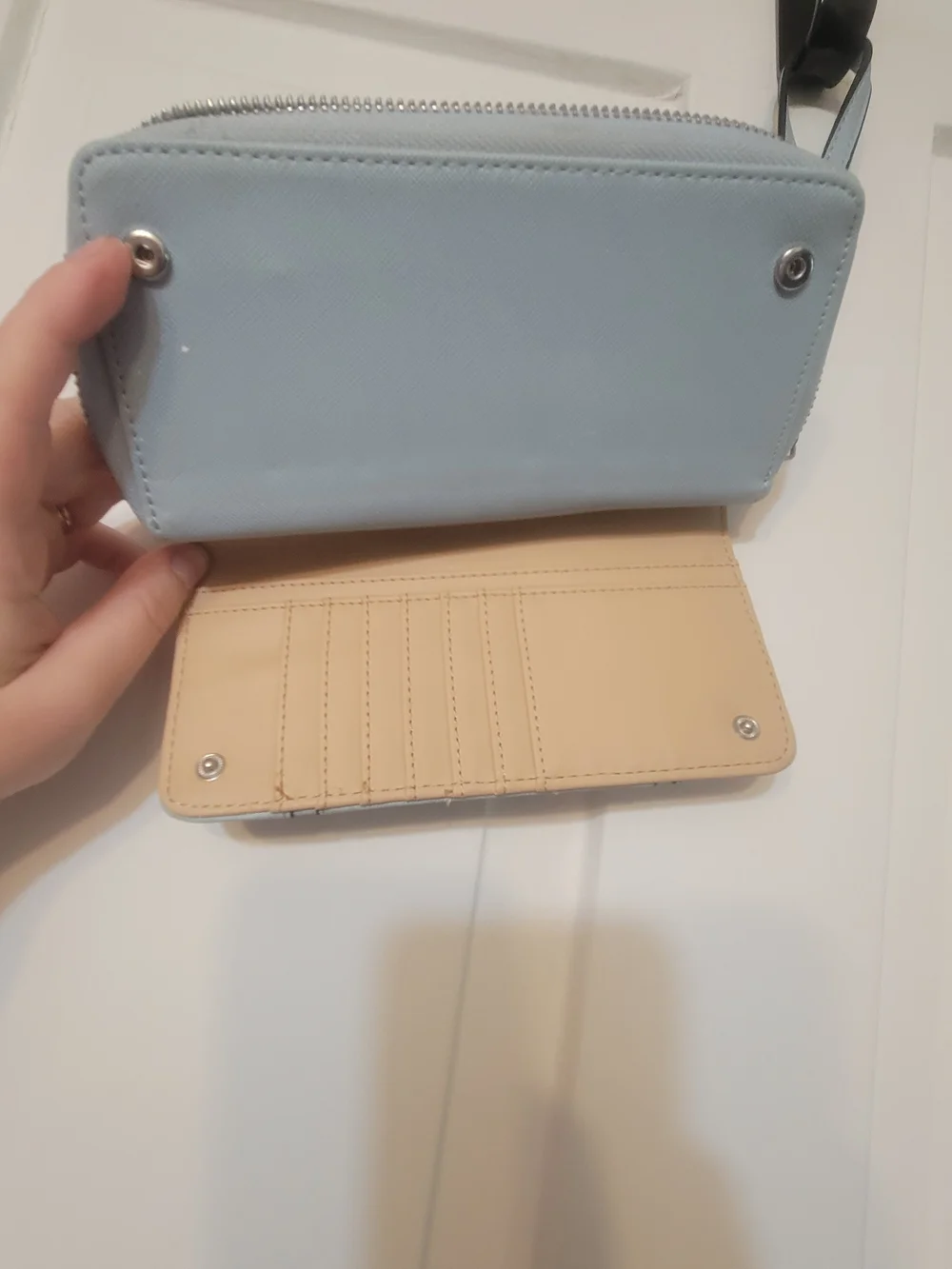 Guess wristlet blue zip