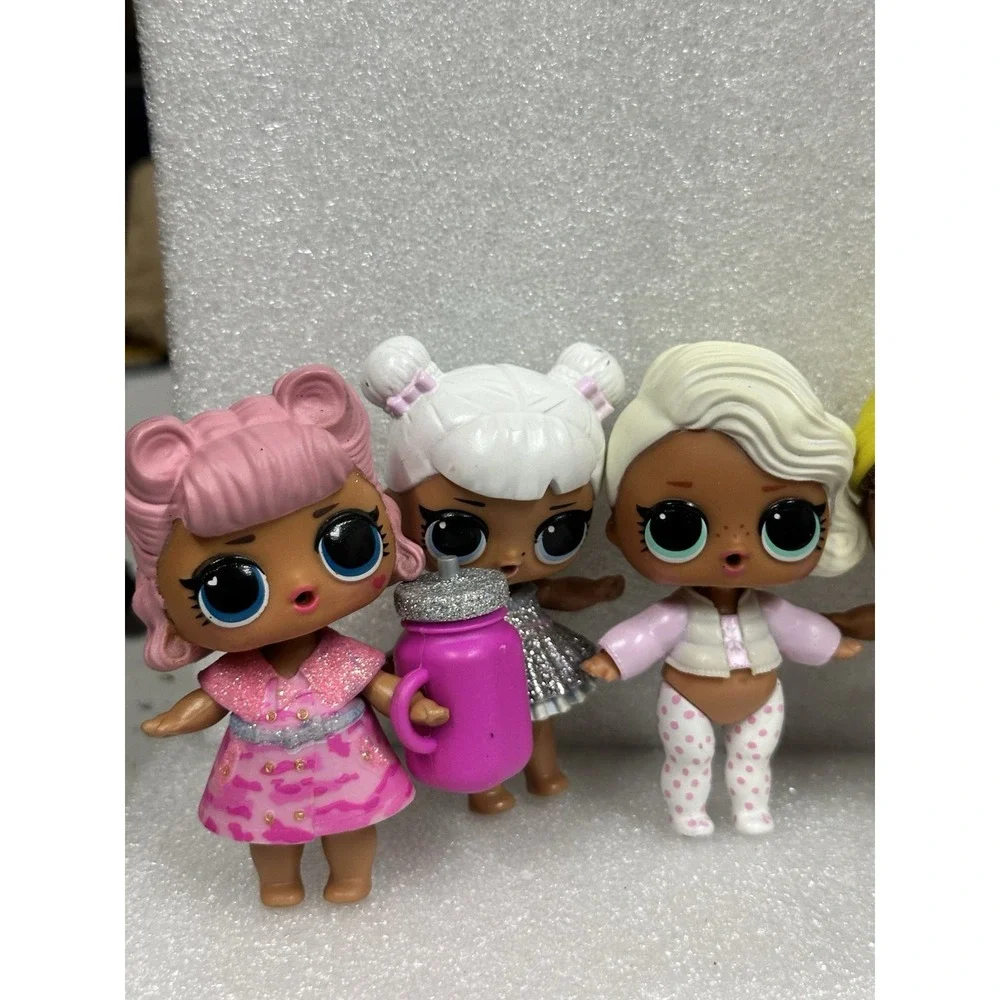 LOL OMG Surprise Dolls, Babies, Pet‎ & Accessories Lot of 26 Pieces