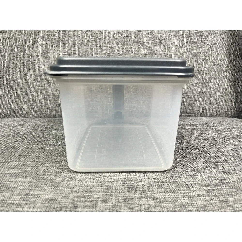 Medium Plastic Canister with Handle 21 Cup Pantry Food Storage Container /w Lid