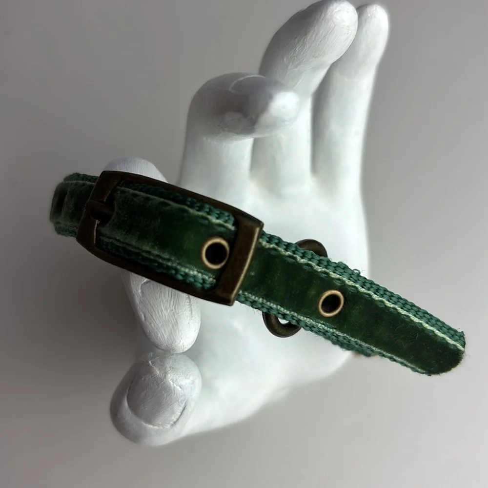 Christmas Gingerbread Man Green and Gold Button Dog Collar