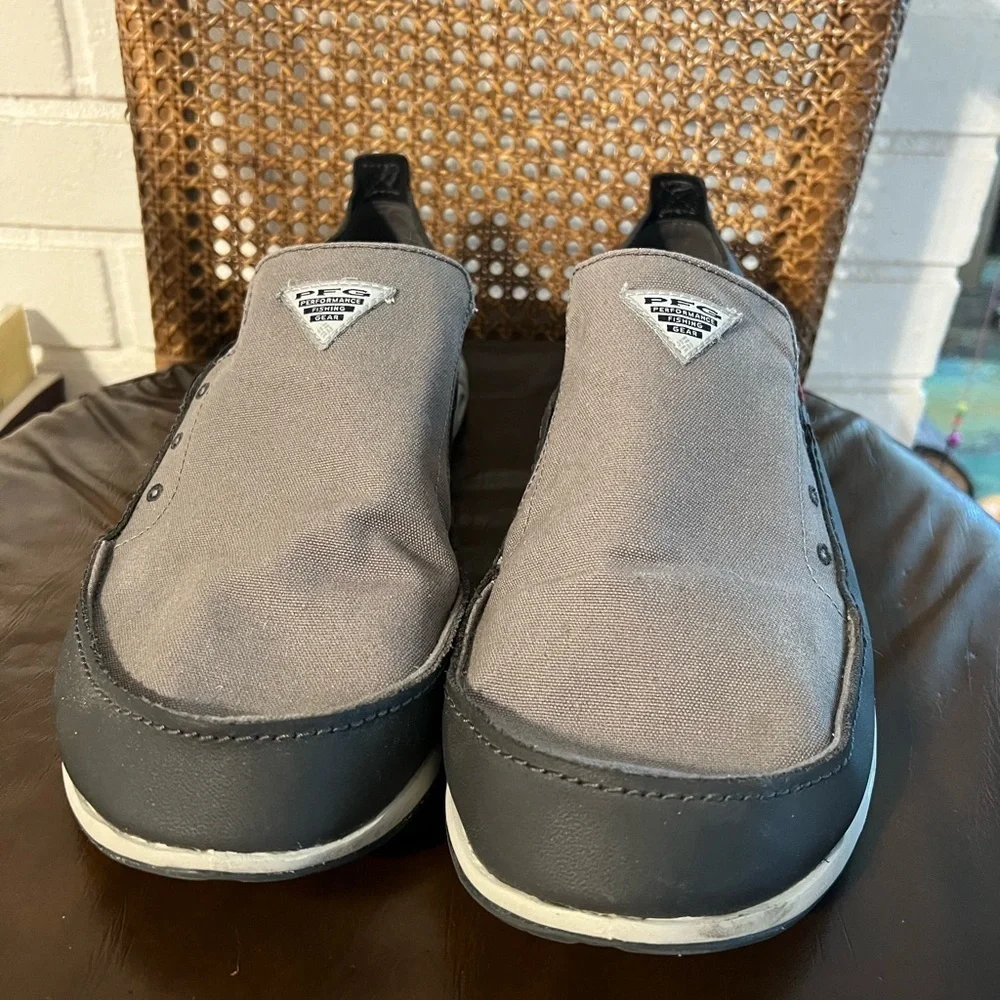 Columbia slide shoes