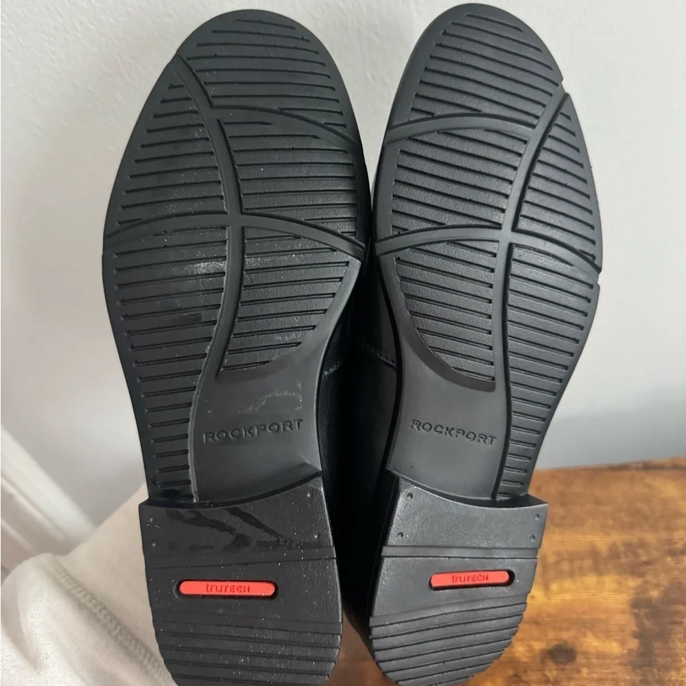 Rockport Black Leather Slip-On Loafers Size 7