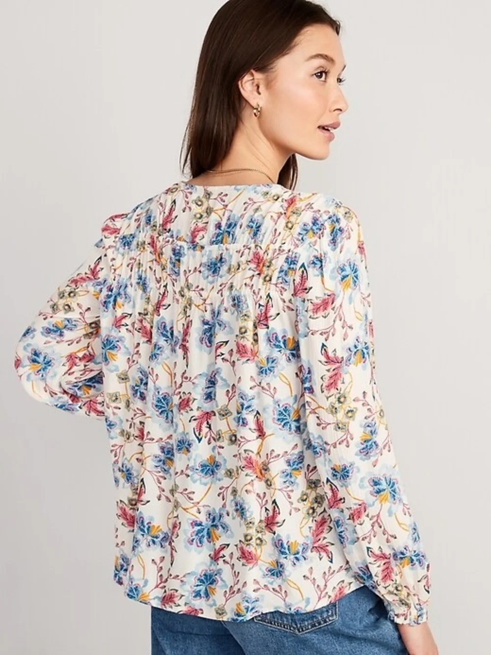 NWOT Old Navy Crinkle Smocked Poet Swing Top
