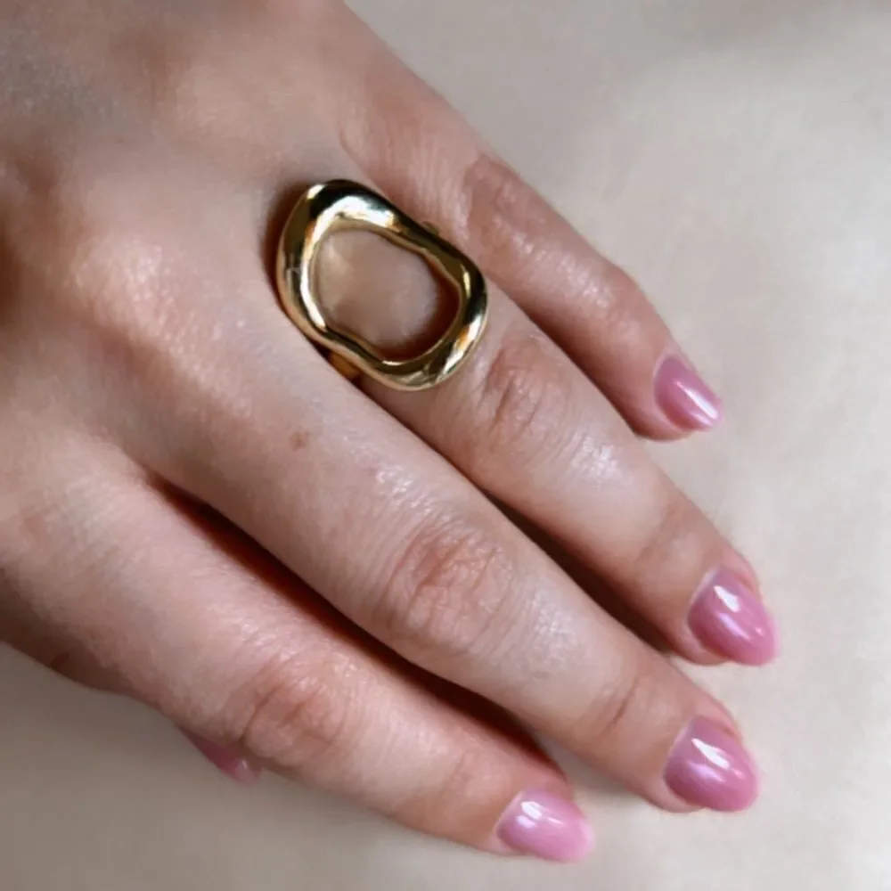 Anthropologie hollow geo