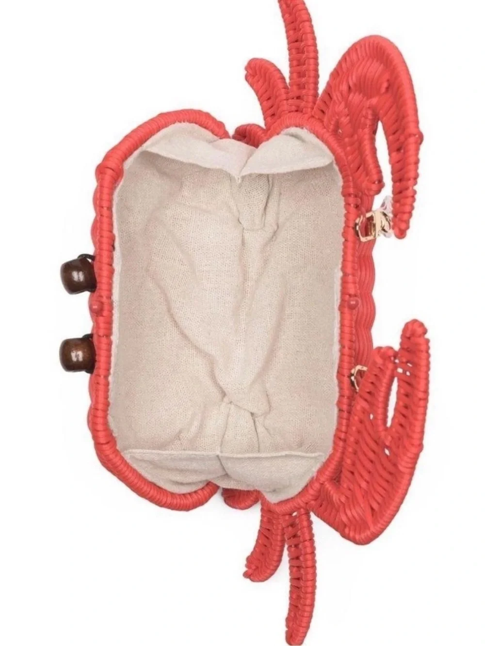 Tommy Bahama reposhing this