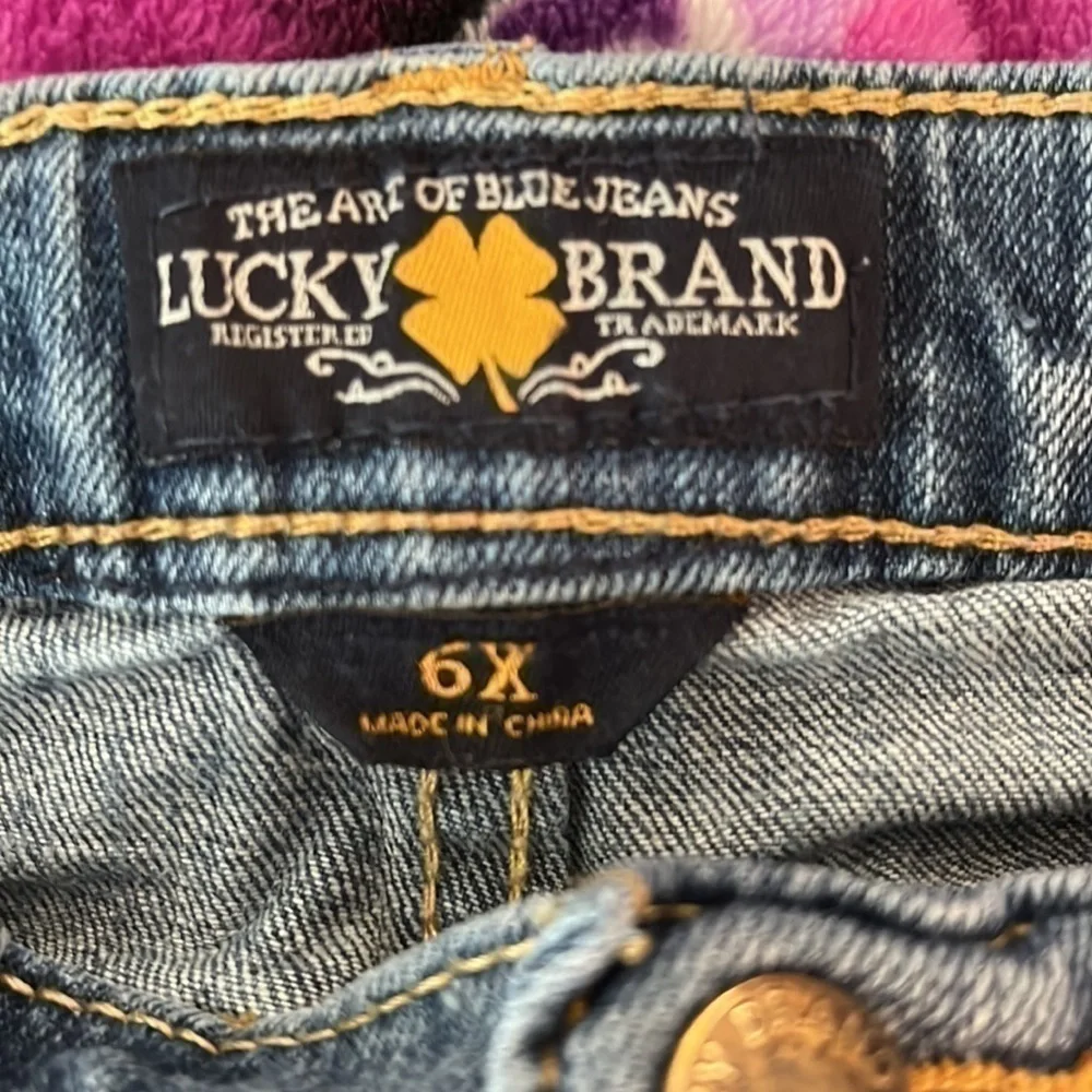 Lucky Brand Girl’s blue jeans with pockets and elastic waistband size 6X EUC