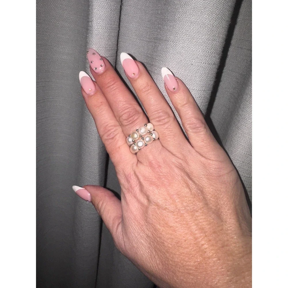 Elegant Pearl Ring Silver‎ Tone Stackable Beaded Statement Ring Stretch size