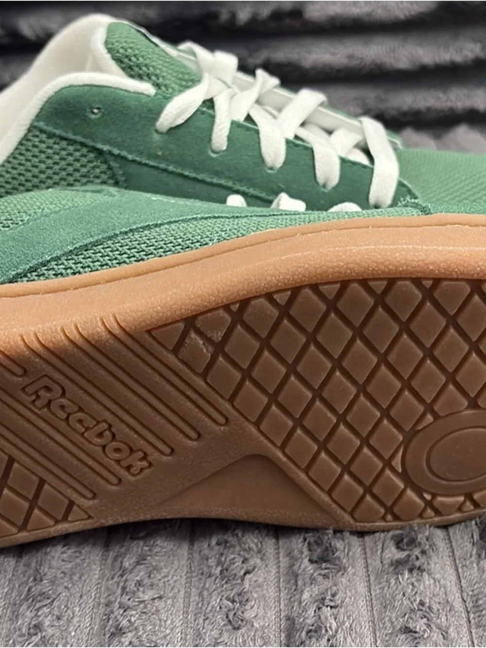 Reebok classic low